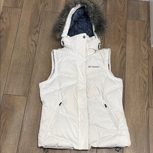 Columbia White Hooded Puffer Vest